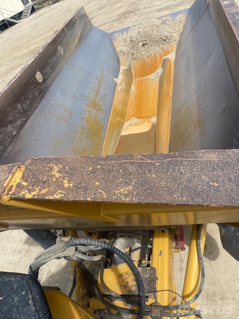 CAT 725 Articulated Dump Trucks (ADTs)