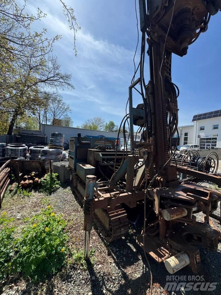 Beretta T52 Waterwell drill rigs