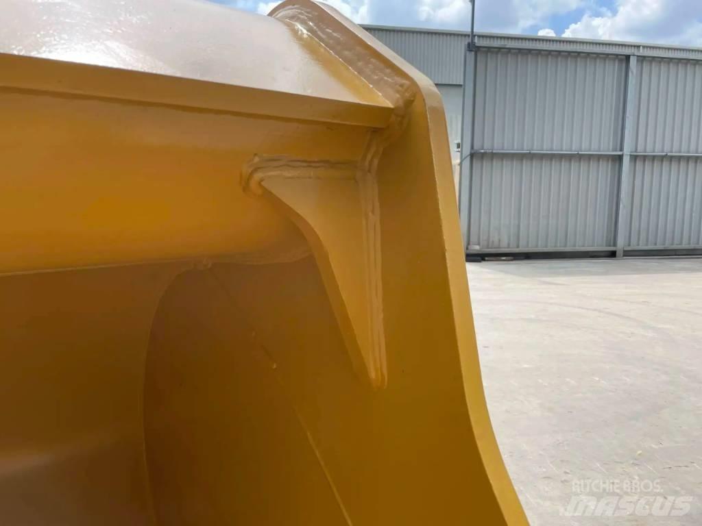 CAT 349E - UB Buckets