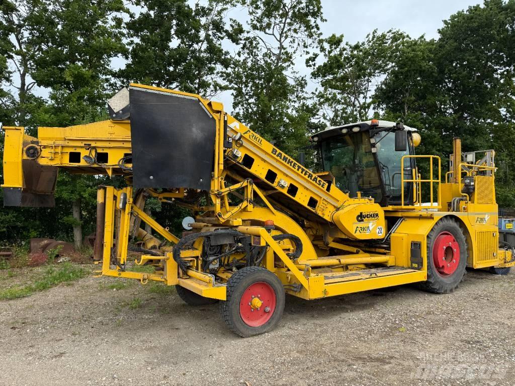 Dücker SBF 900 Construction - Others