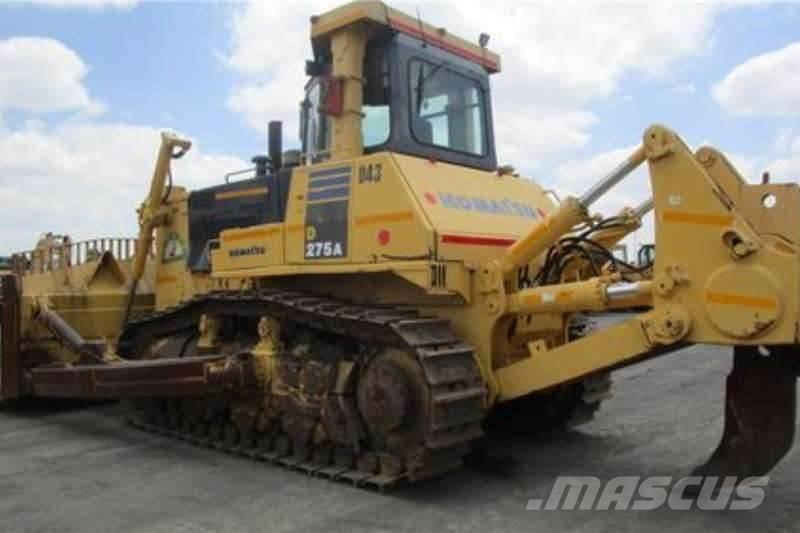 Komatsu D275A-5 Crawler dozers