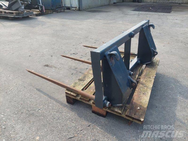 Quicke balenprikker Front loader accessories