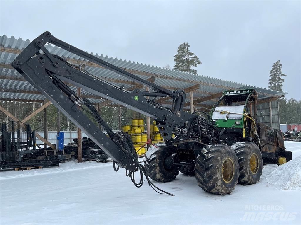 John Deere 1470D Harvesters