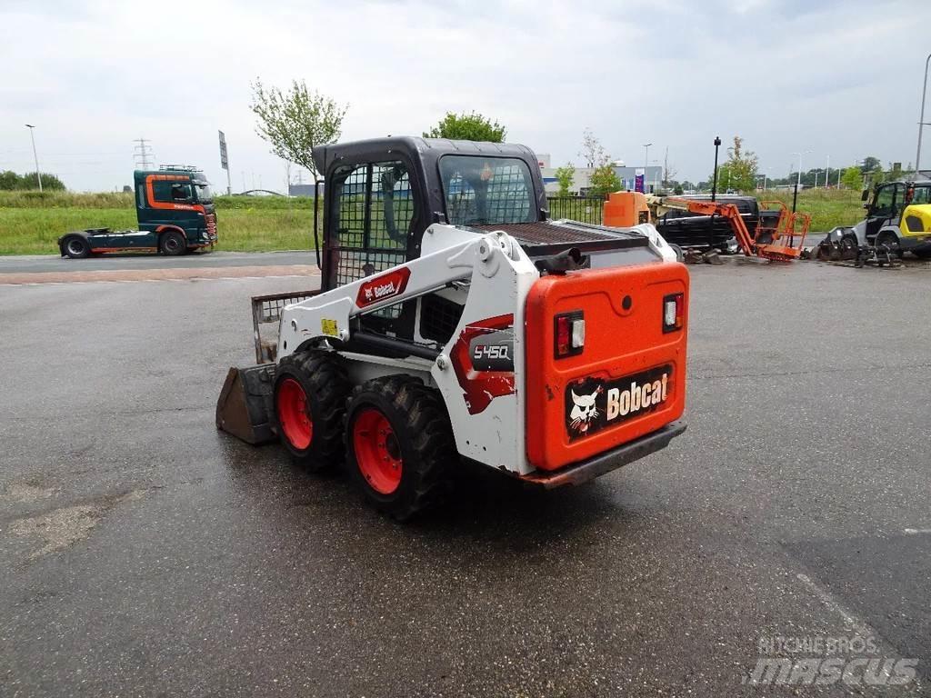 Bobcat S450 Skid steer loaders