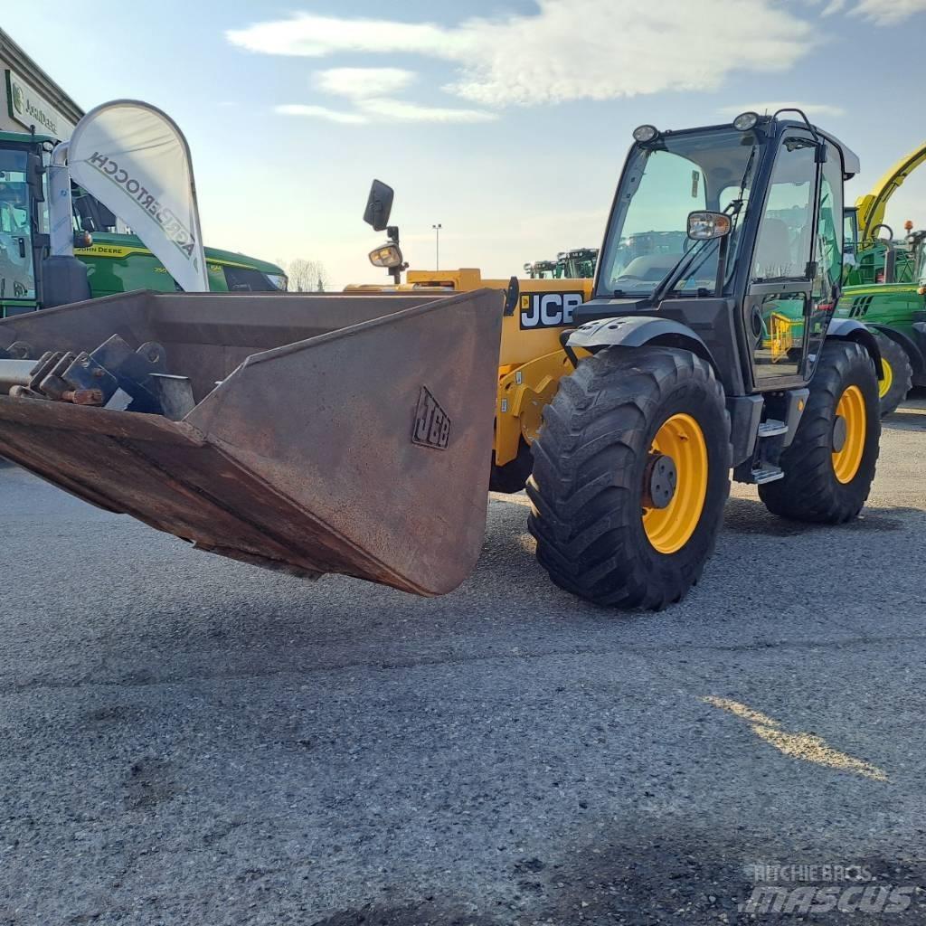 JCB 550-80 Telehandlers for agriculture