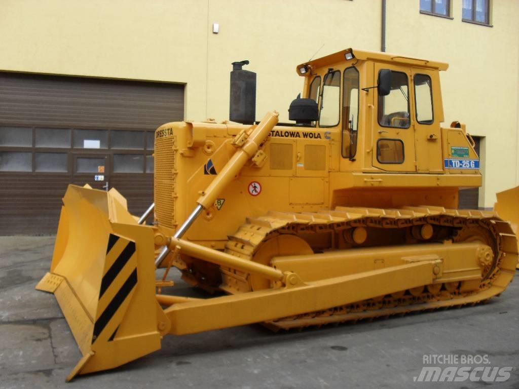 Dressta TD25G Crawler dozers