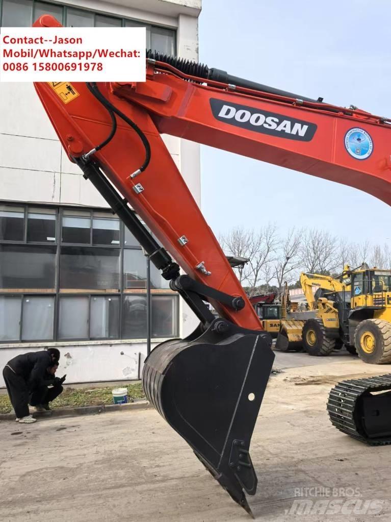Doosan DX 225 LCA Crawler excavators