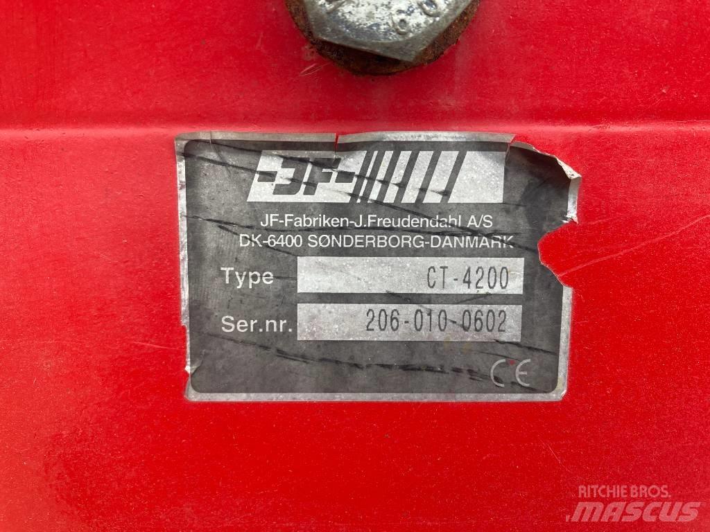 JF CT 4200 Self loading trailers
