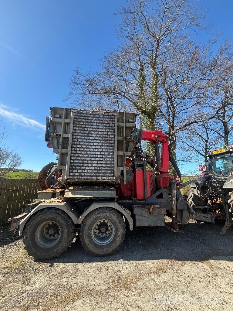 Mus-Max 12 Wood chippers