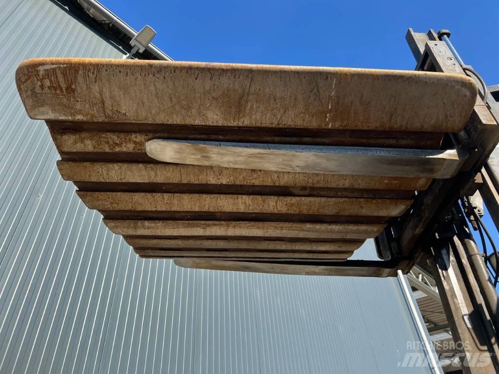 SMP S70 Buckets