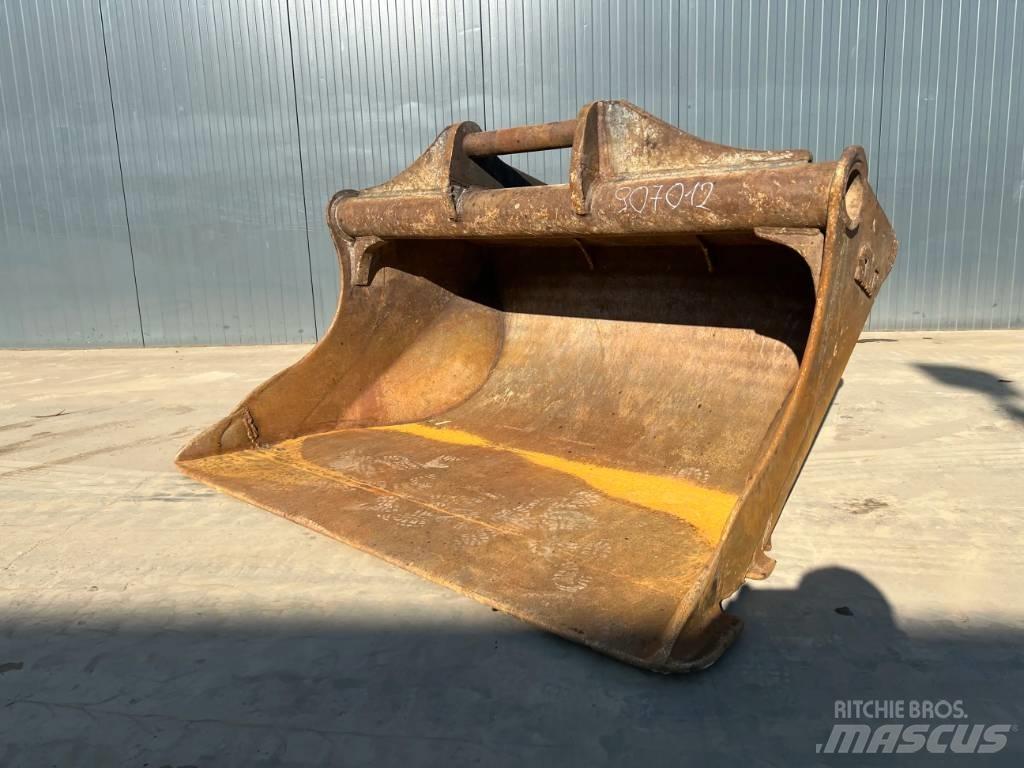 SMP S70 Buckets
