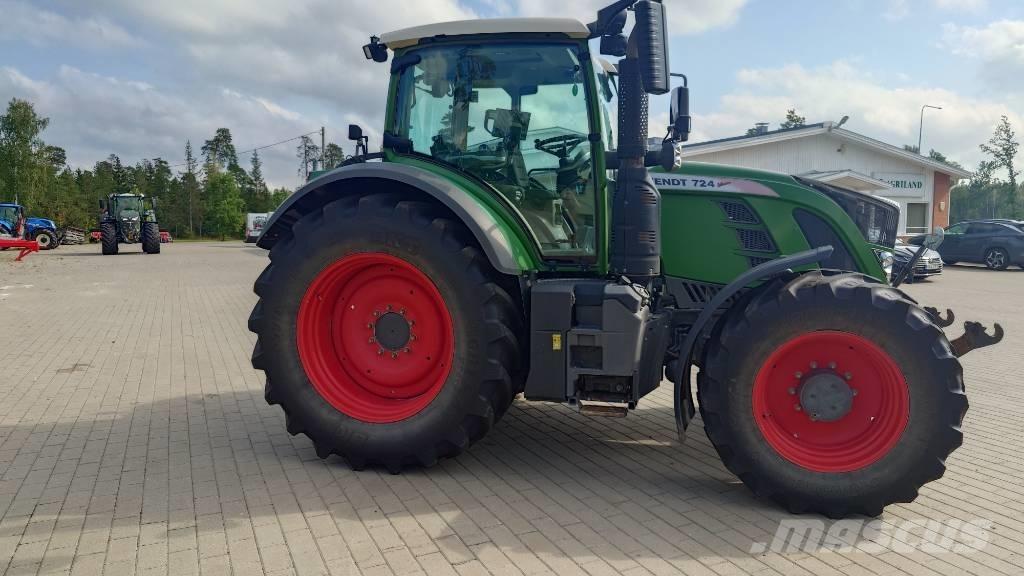 Fendt 724 Profi Plus Tractors