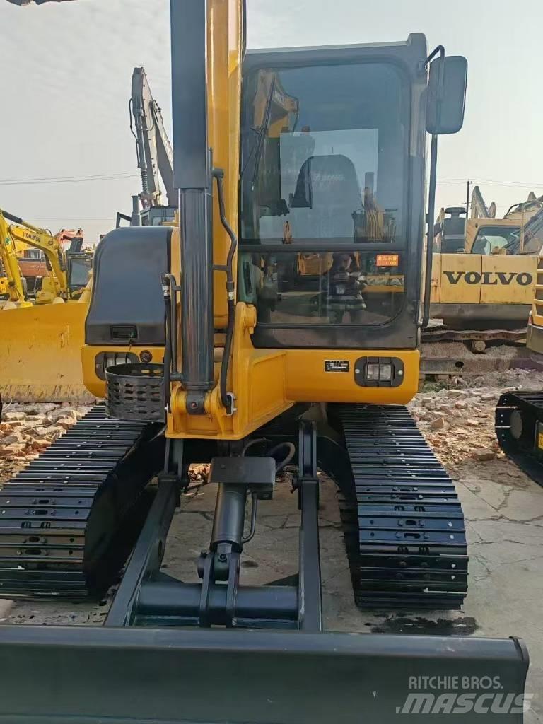 XCMG 60 Crawler excavators