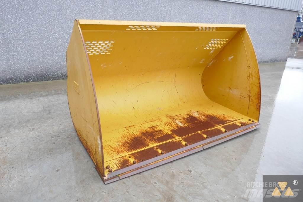 CAT 930 Bucket Buckets