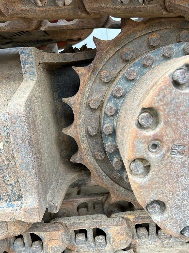 Hitachi ZX 225 US LC Crawler excavators