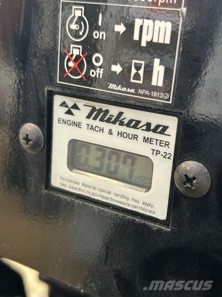 Mikasa MVH 128GH Plate compactors