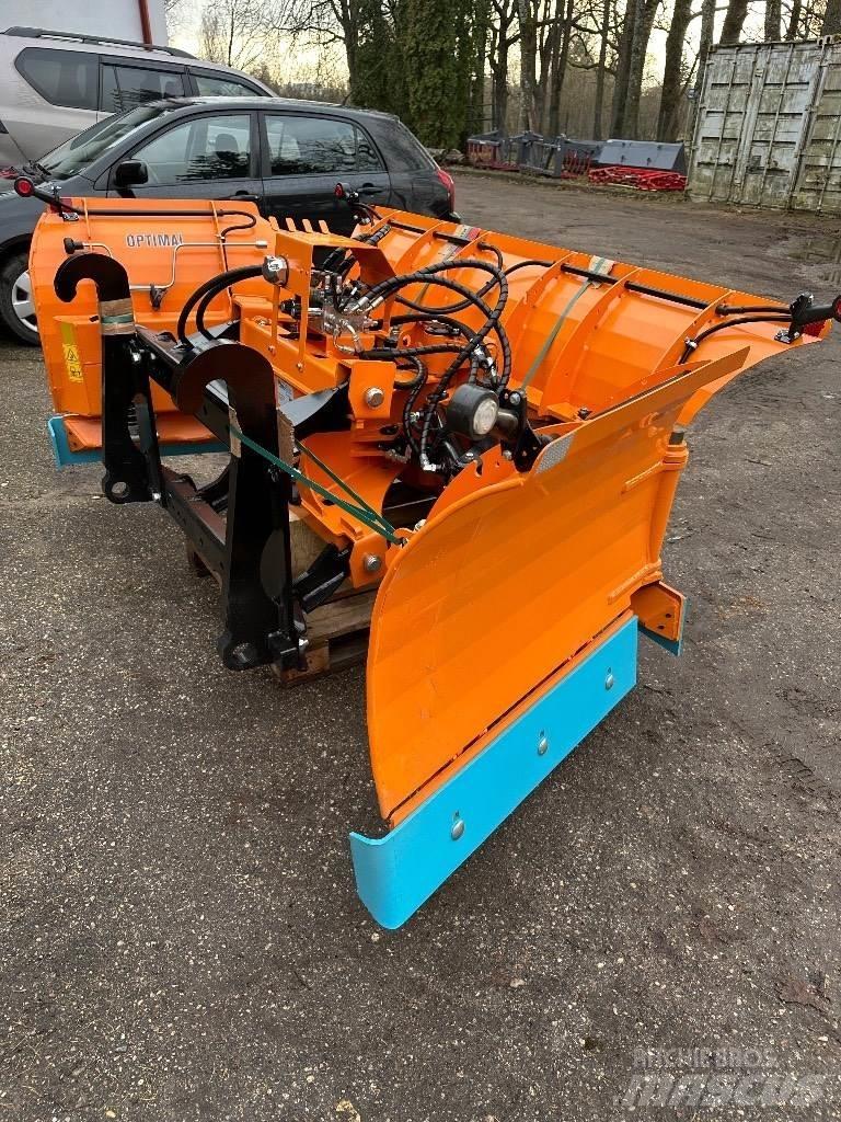 Same sniega lāpstas Snow blades and plows