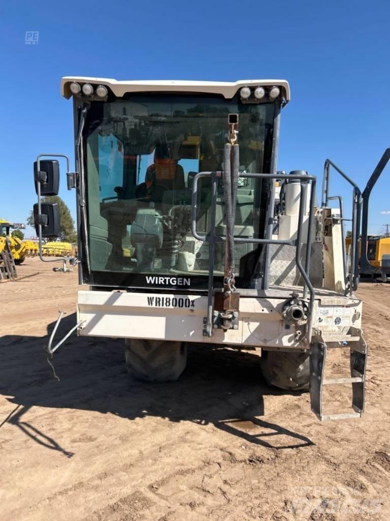 Wirtgen WR200 Asphalt recyclers