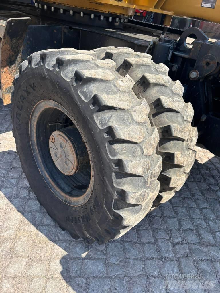 CAT M 313 D Wheeled excavators