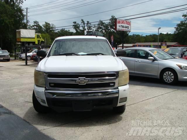 Chevrolet 1500 W/T Flatbed / Dropside trucks