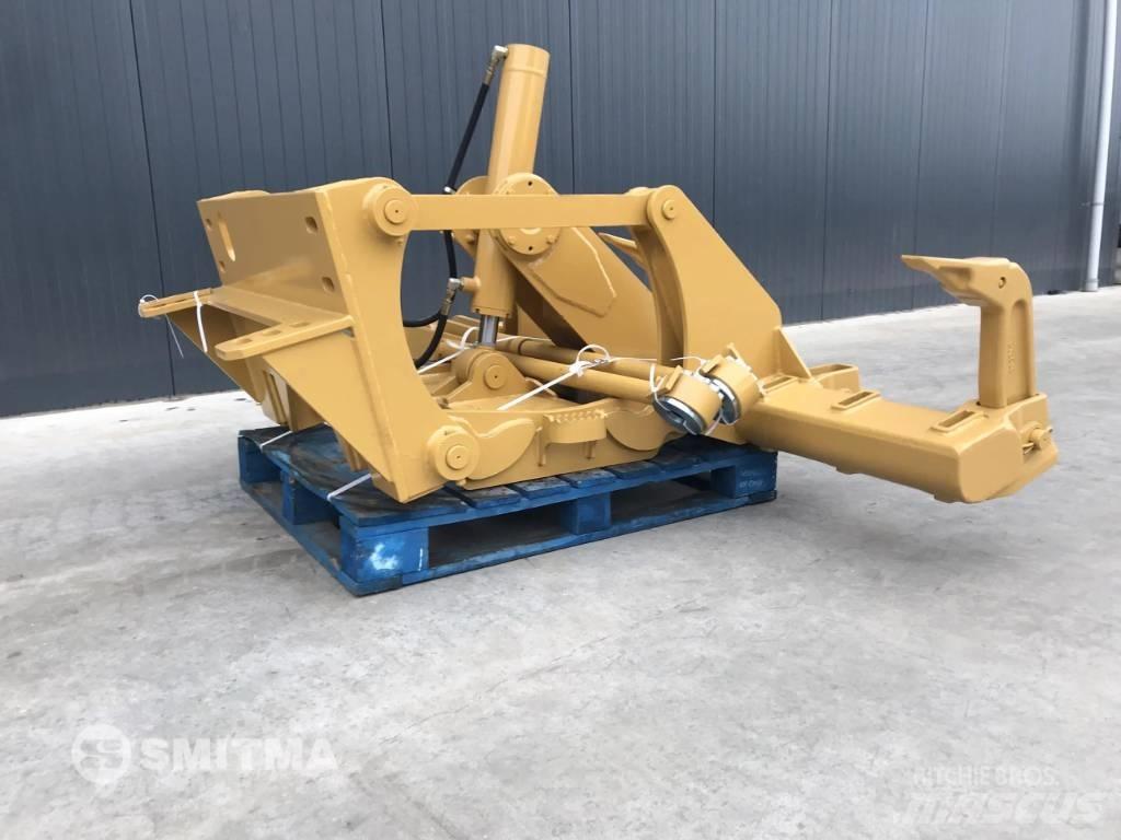 CAT 160H Scarifiers