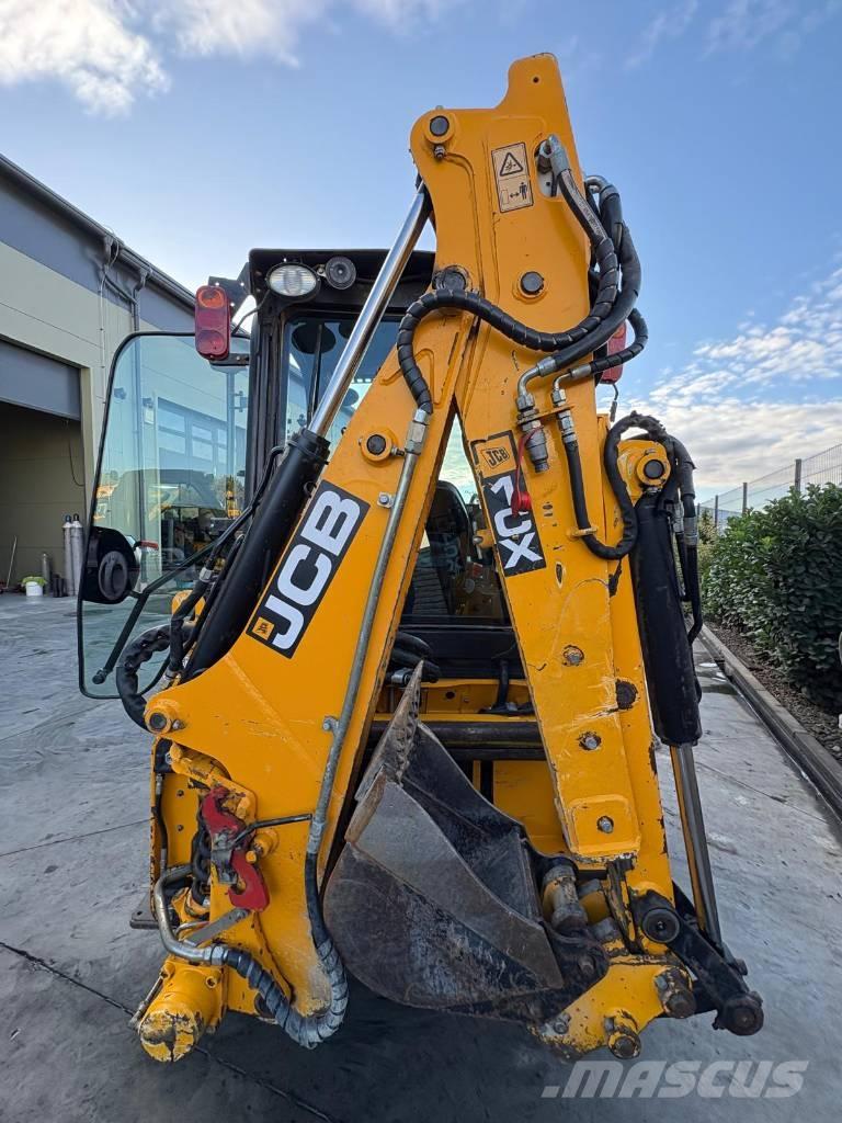JCB 1 CX Backhoe loaders