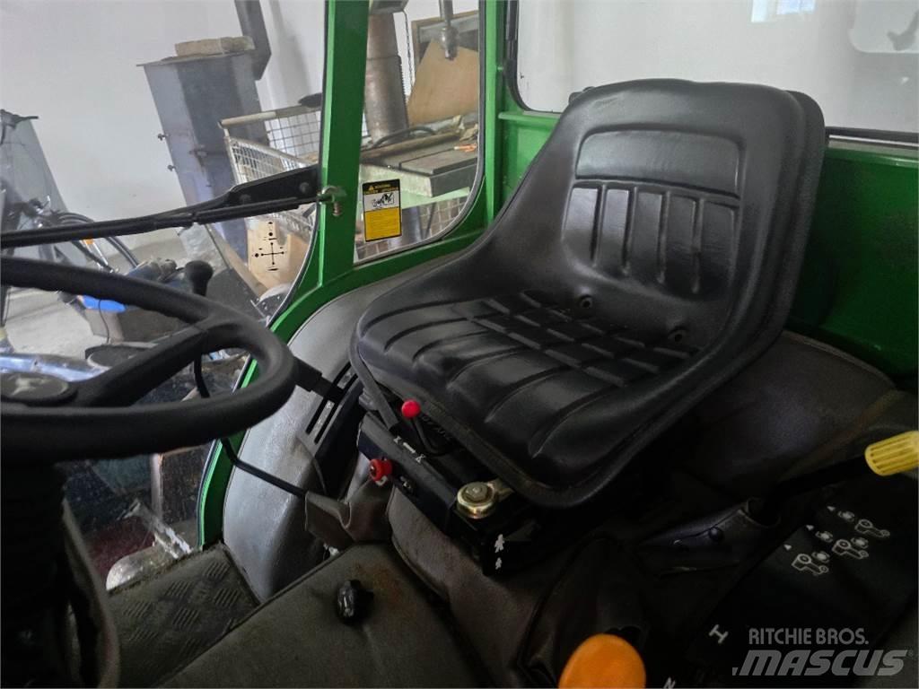 John Deere 4110 Tractors