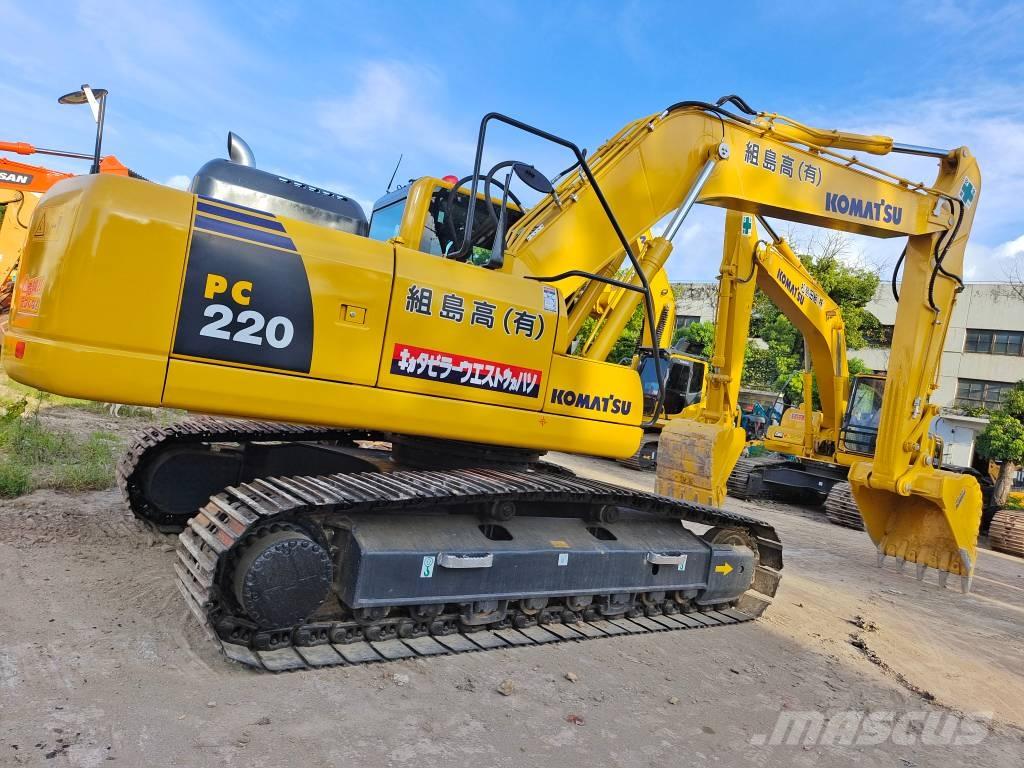 Komatsu PC 220-7 Crawler excavators