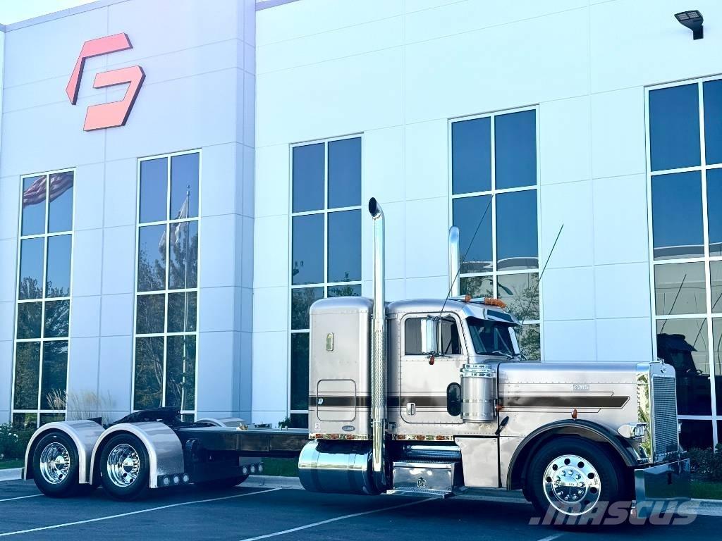 Peterbilt 379 Tractor Units