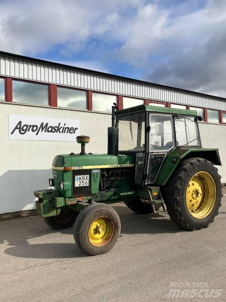 John Deere 3130 Tractors