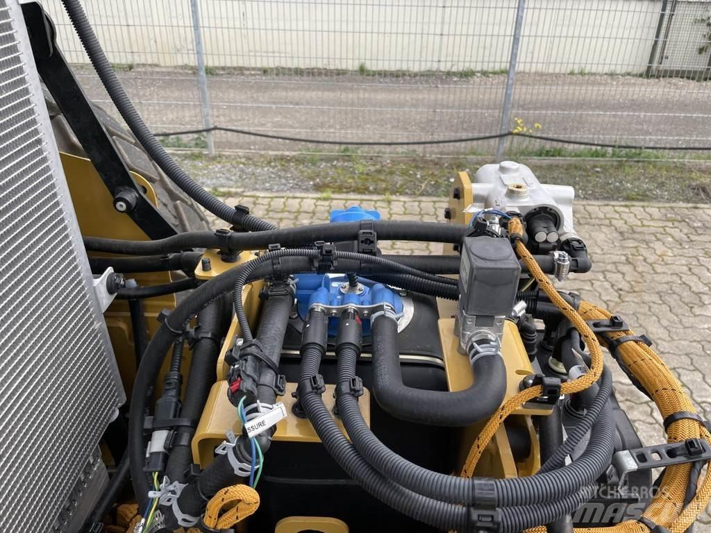 CAT CS-12 GC Single drum rollers