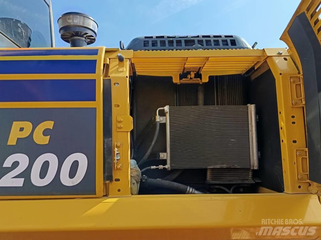 Komatsu PC200 Midi excavators  7t - 12t