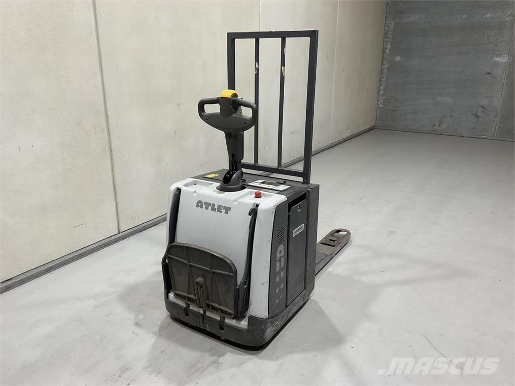 Atlet PLP200R Low lifter with platform