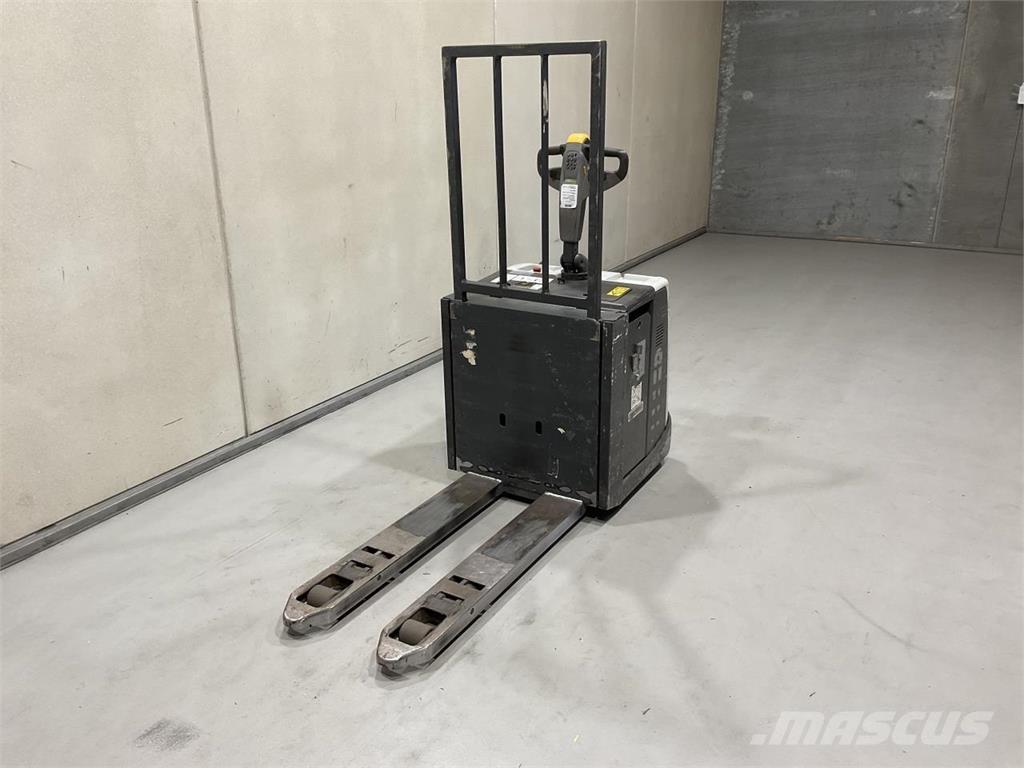 Atlet PLP200R Low lifter with platform