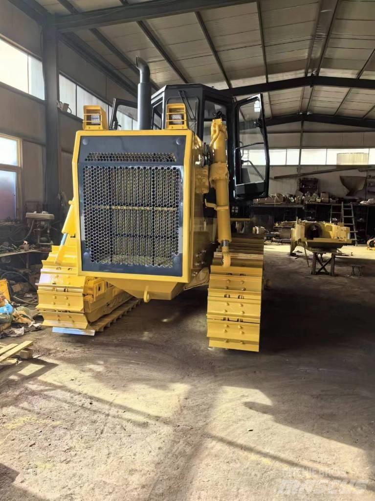 Shantui SD 22 Crawler dozers