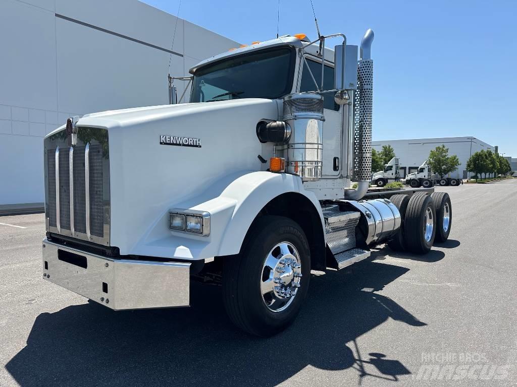 Kenworth T800 Chassis Cab trucks