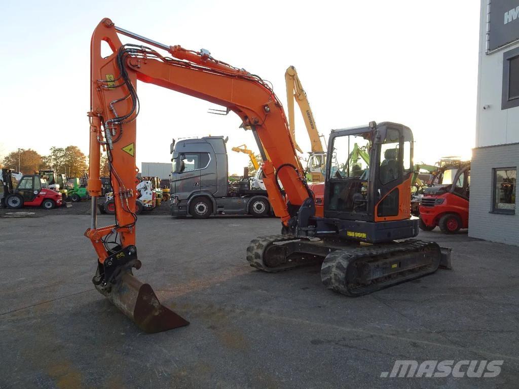 Doosan DX85R-3 Crawler excavators