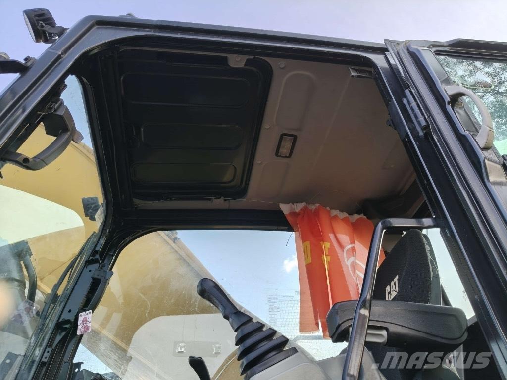 CAT 336 Crawler excavators