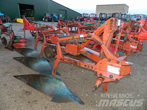 Fraugde 3 Conventional ploughs