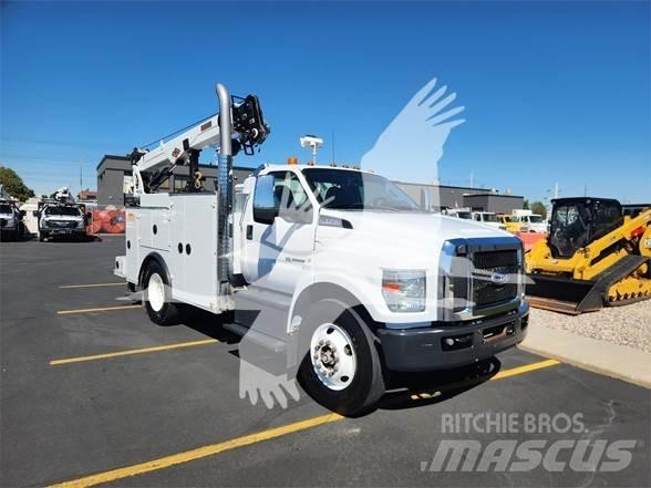 Ford F750 SD Construction - Others