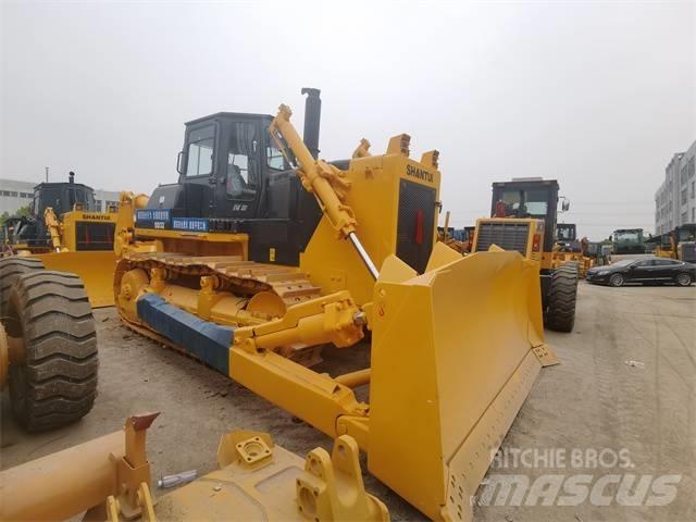 Shantui SD 22 Crawler dozers