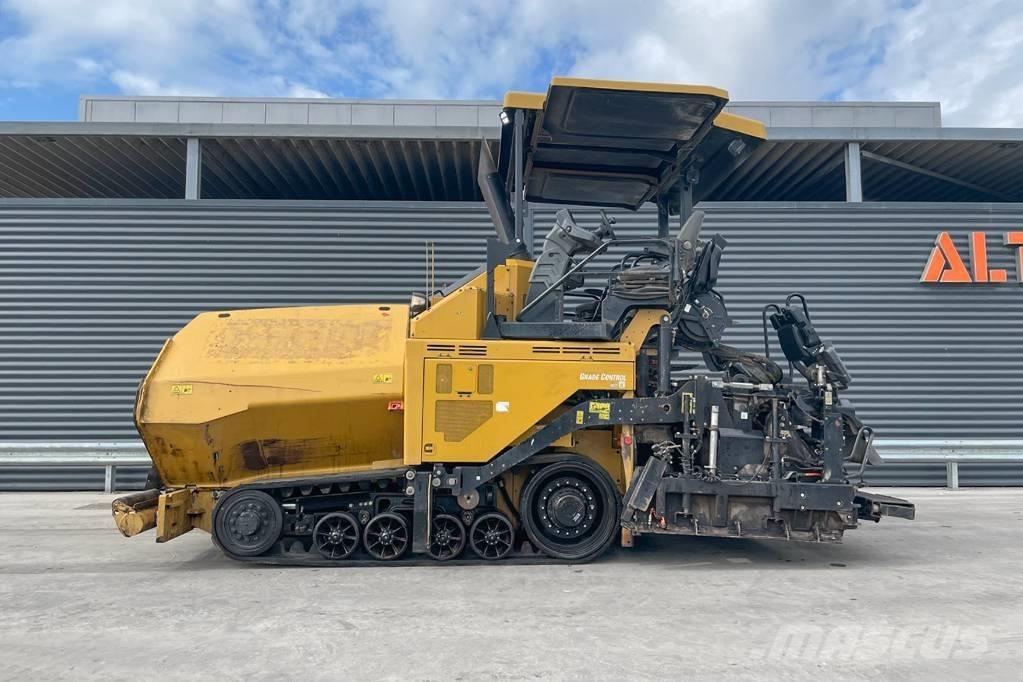 CAT AP555F Asphalt pavers