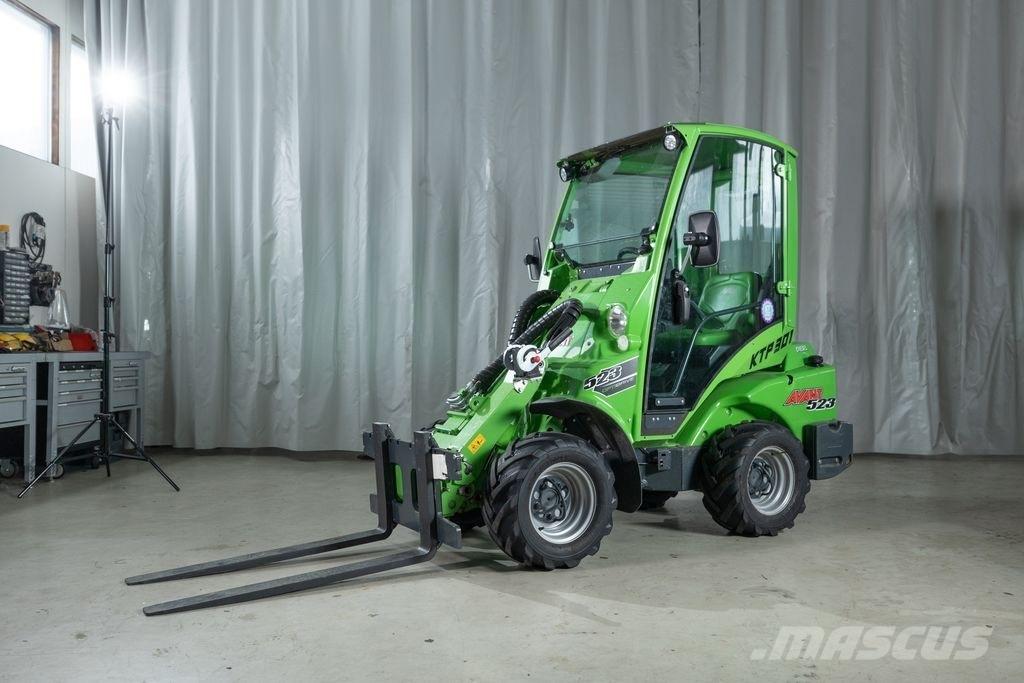 Avant 523 Mini loaders