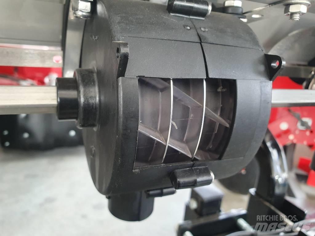 Startec Makro Mineral spreaders