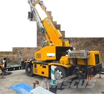 Kobelco RK120-2 Rough terrain cranes