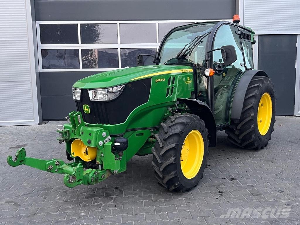 John Deere 5090 GL Tractors
