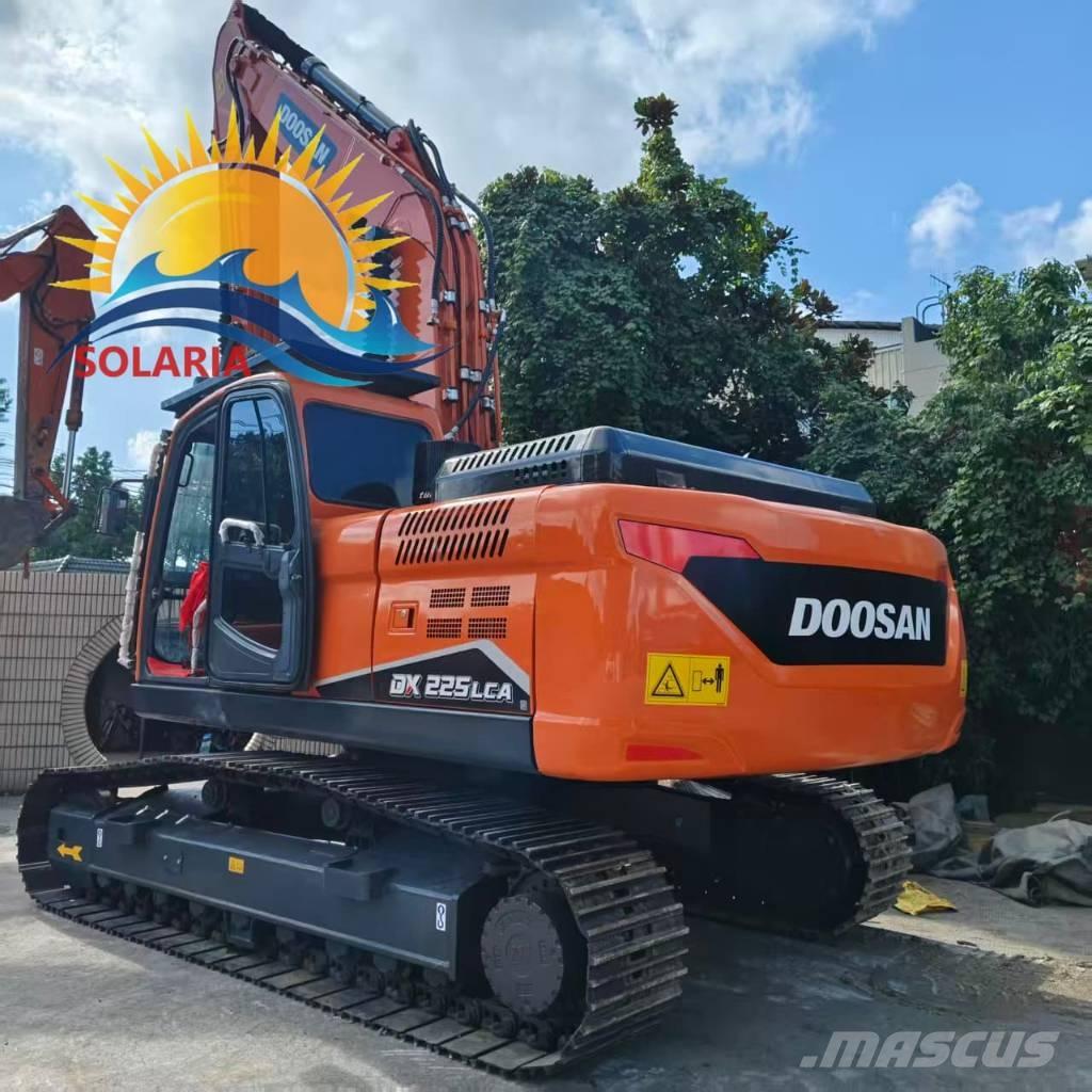 Doosan DX 225 LCA Crawler excavators