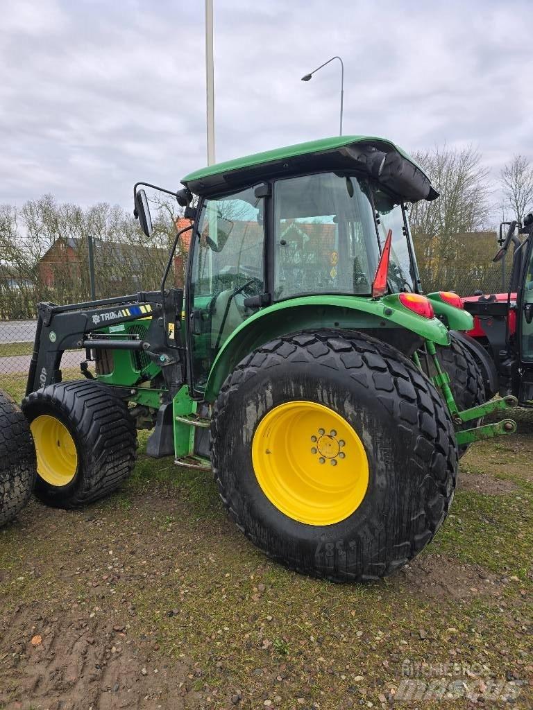 John Deere 5620 Tractors