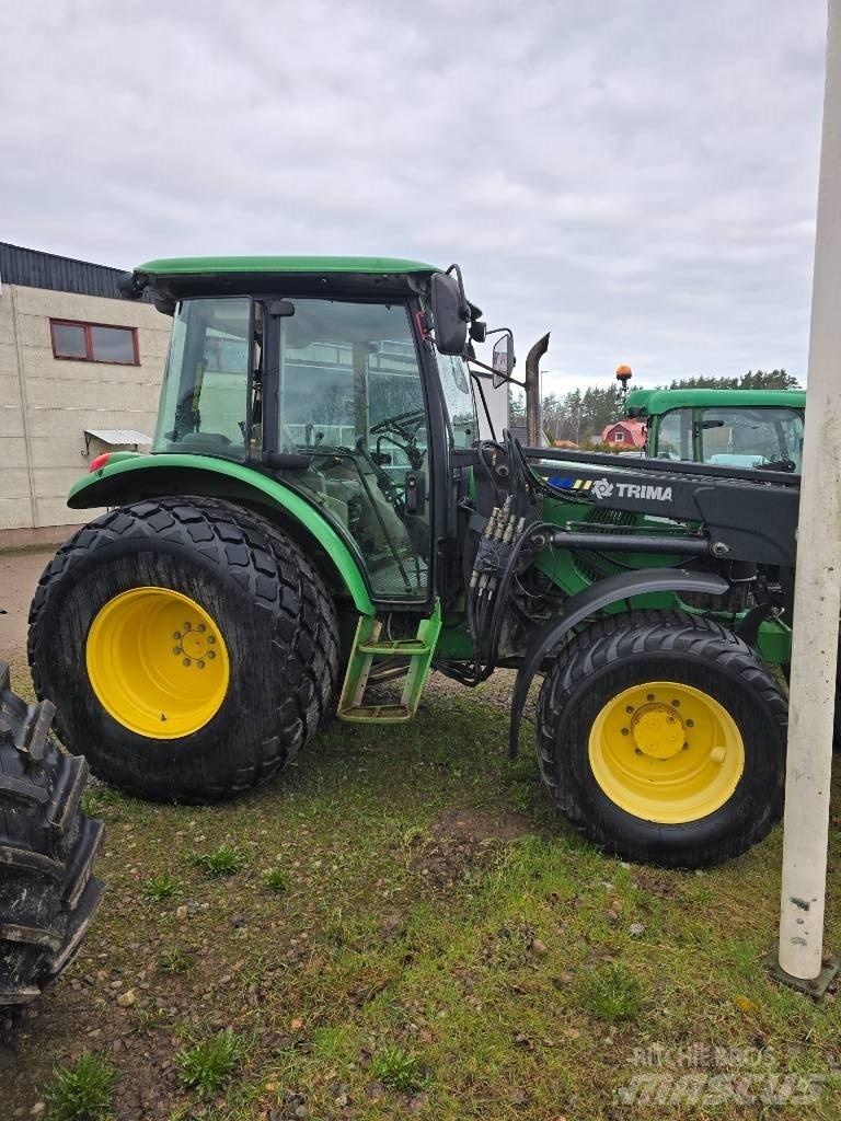 John Deere 5620 Tractors