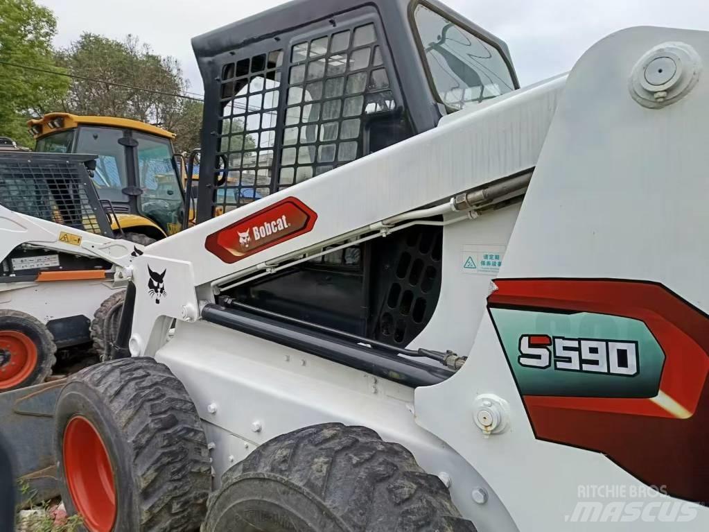 Bobcat S 590 Skid steer loaders